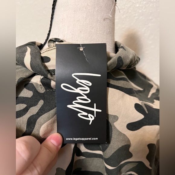 NWT green Camo button up jacket - Picture 2 of 5